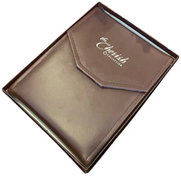 Imperial Pearl Syndicate 10mm
Pearl Necklace In Box - Picture 4 of 4